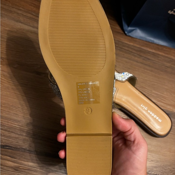 Madden Girl Hailey sandal size 9 NWB - Picture 3 of 5